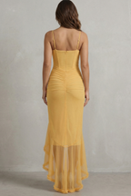 Phoebe – Femininer Rüschenzauber – Ärmelloses High-Low Maxikleid