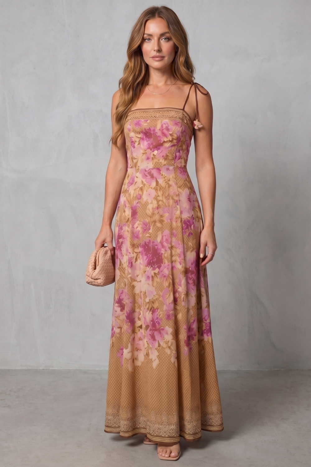 Floréline – Blumige Eleganz mit Karree-Ausschnitt – Maxikleid