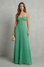 Luellara – Pleated halter elegance – Maxi dress