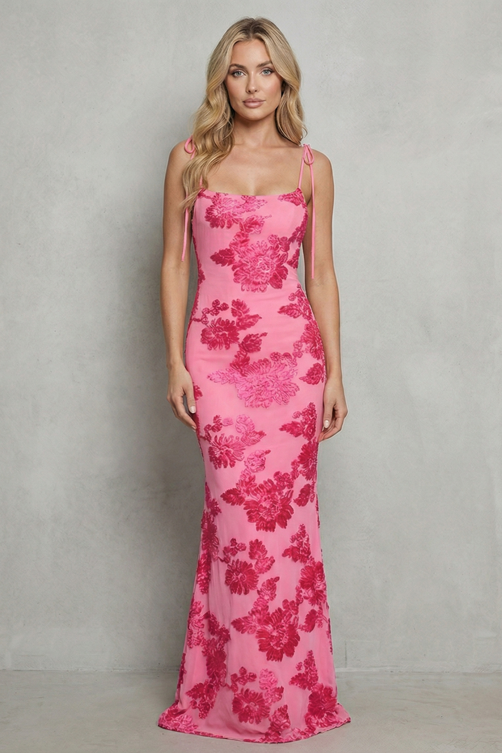 Fiona – Strahlende Blüte – Florales Bodycon Maxikleid für Damen