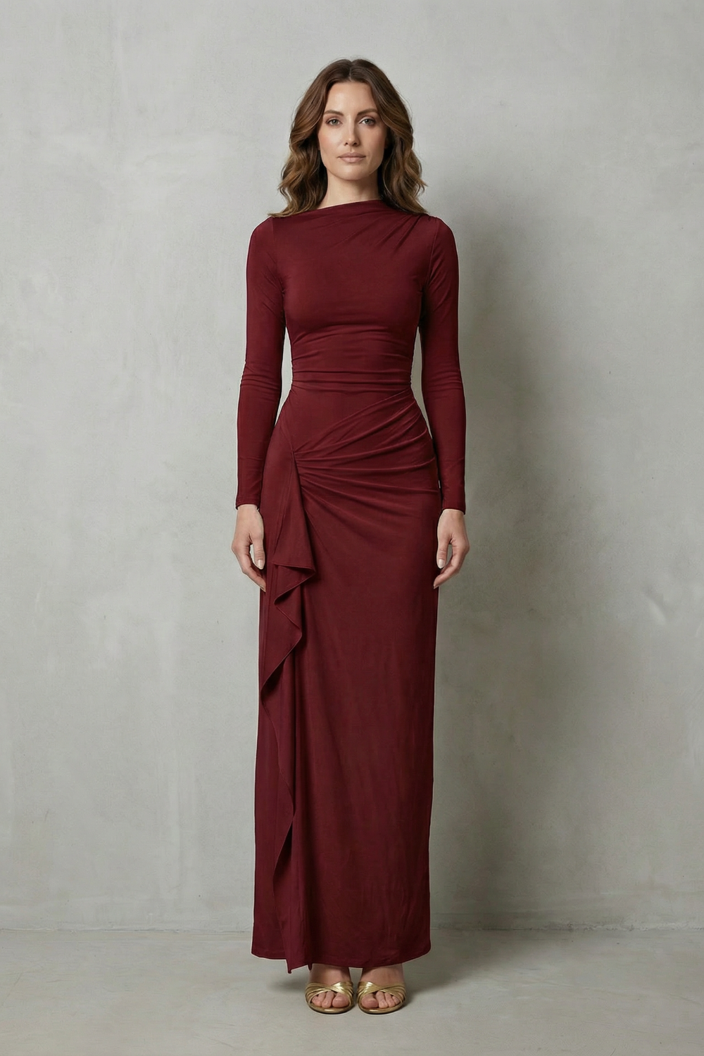 Veneta – Skulptierter Seitendrapée – Maxi-Kleid mit langen Ärmeln