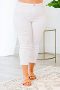 1822 Denim: Carolina Lily Capris, White