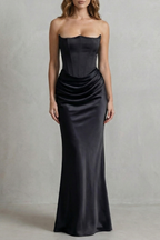 Evelisse – Skulptiertes Satin-Drapé – Trägerloses Korsett-Maxikleid