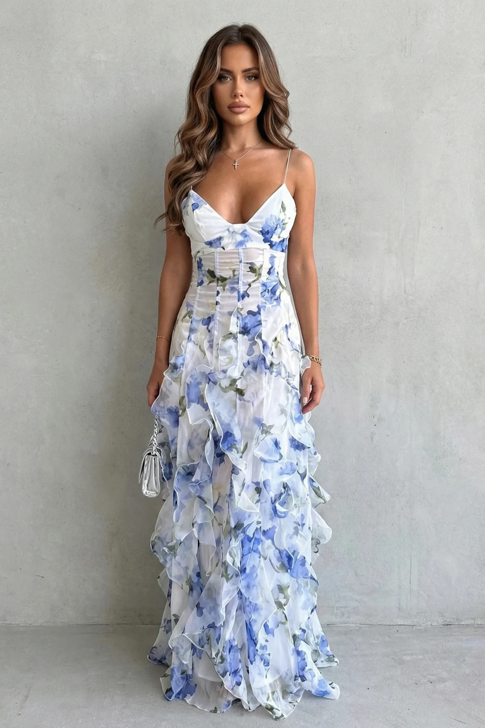 Fiorella – Aquarellblüten-Fluss – Maxikleid aus gerafftem Chiffon