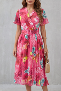 Rosévara – Tropisch-florales Flair – Midikleid