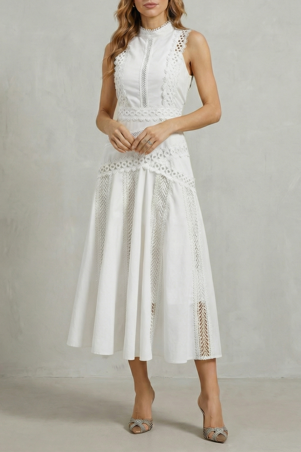 Gracia – Filigrane Spitzenpaneele – Elegantes Midikleid