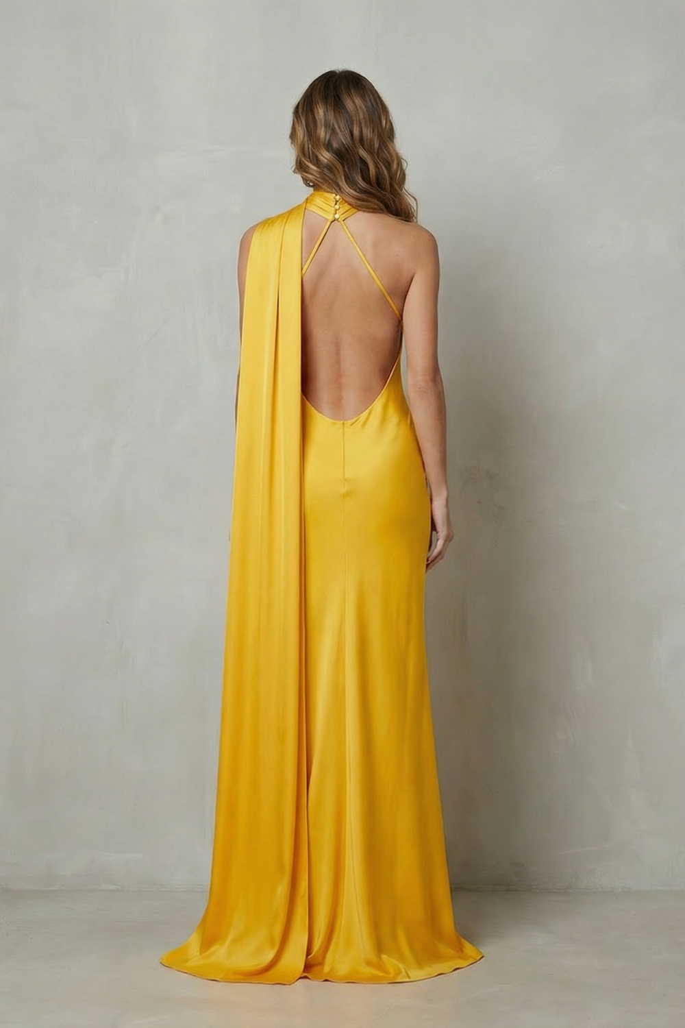Orlianne – Drapierter Wasserfallausschnitt – Meerjungfrauenkleid aus Satin