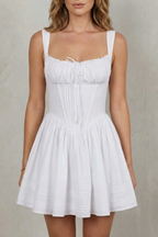 Avellina – Zarter floraler Charme – Minikleid