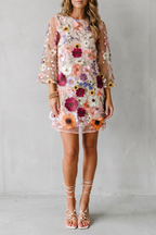 Dahlienne – Embroidered floral allure – Mini dress