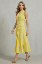 Gracia – Filigrane Spitzenpaneele – Elegantes Midikleid