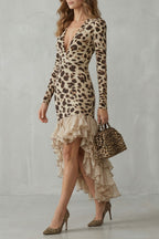 Lioraé – Midikleid mit Rüschensaum und Leopardenmuster