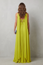 Makayelle – Plissiertes Neckholder-Kleid – Maxikleid