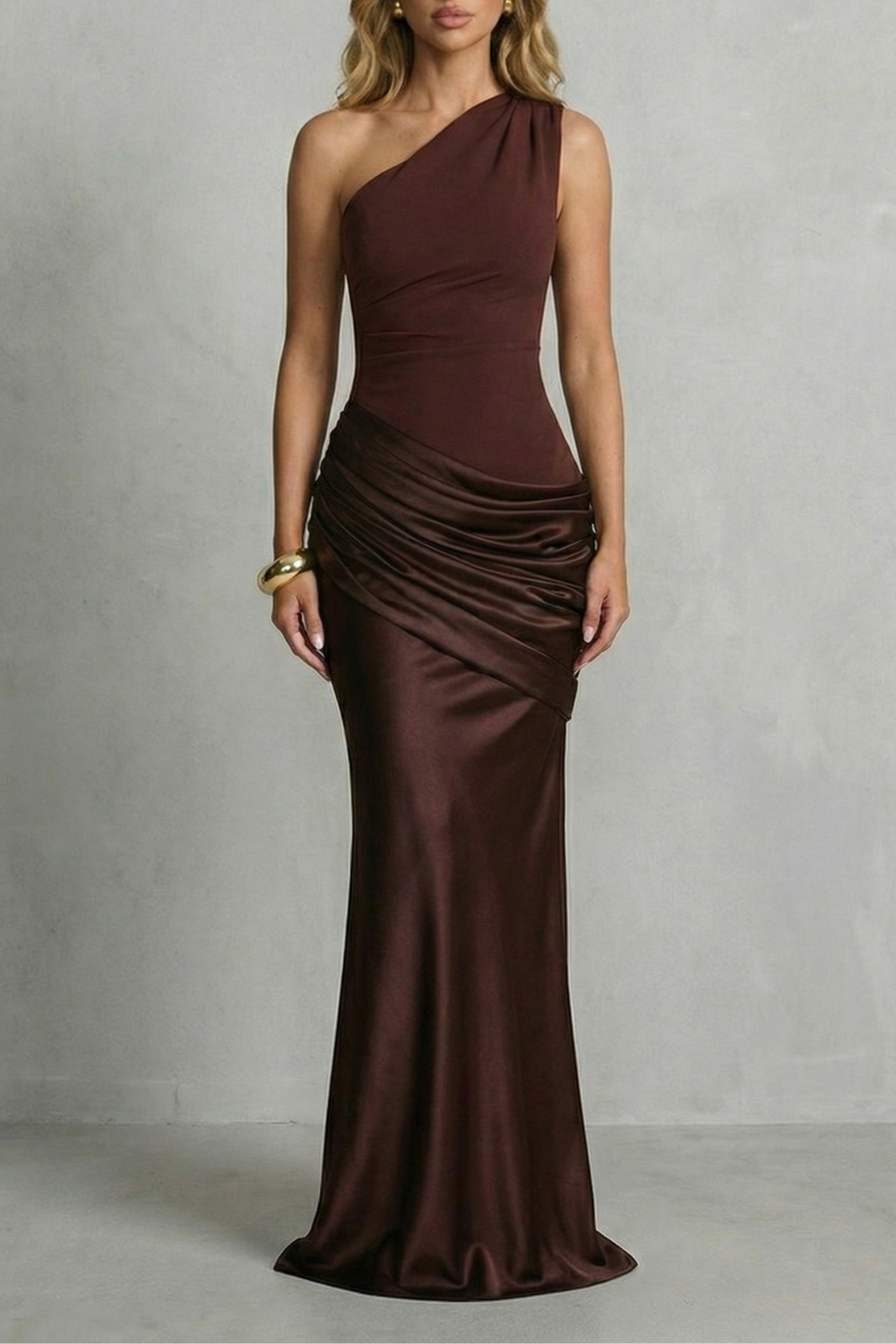 Seraphielle – Satin-drapierte Eleganz – Maxikleid mit One-Shoulder-Träger