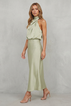 Brionelle – Eleganz mit Neckholder – Maxikleid