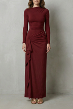 Veneta – Skulptierter Seitendrapée – Maxi-Kleid mit langen Ärmeln