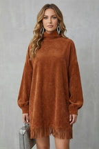 Castellaine – Fransiges Charm – Rollkragen-Minikleid