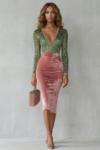 Virelline – Leoparden-Samt-Kontrast – Eng anliegendes Midikleid