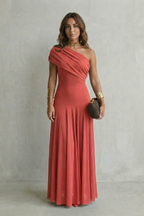 Bellamare – Elegantes, drapiertes Dekolleté – Maxikleid mit One-Shoulder-Träger