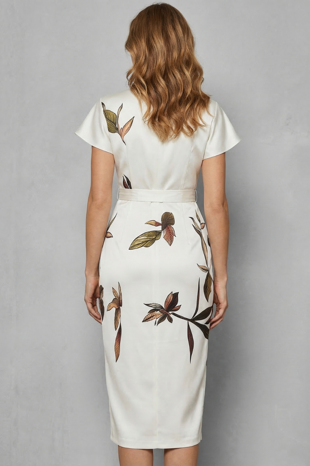 Lioravelle – Mühelose Wickelsilhouette – Midikleid