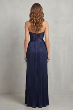 Noirelle – Geformte Satin-Verführung – Maxikleid