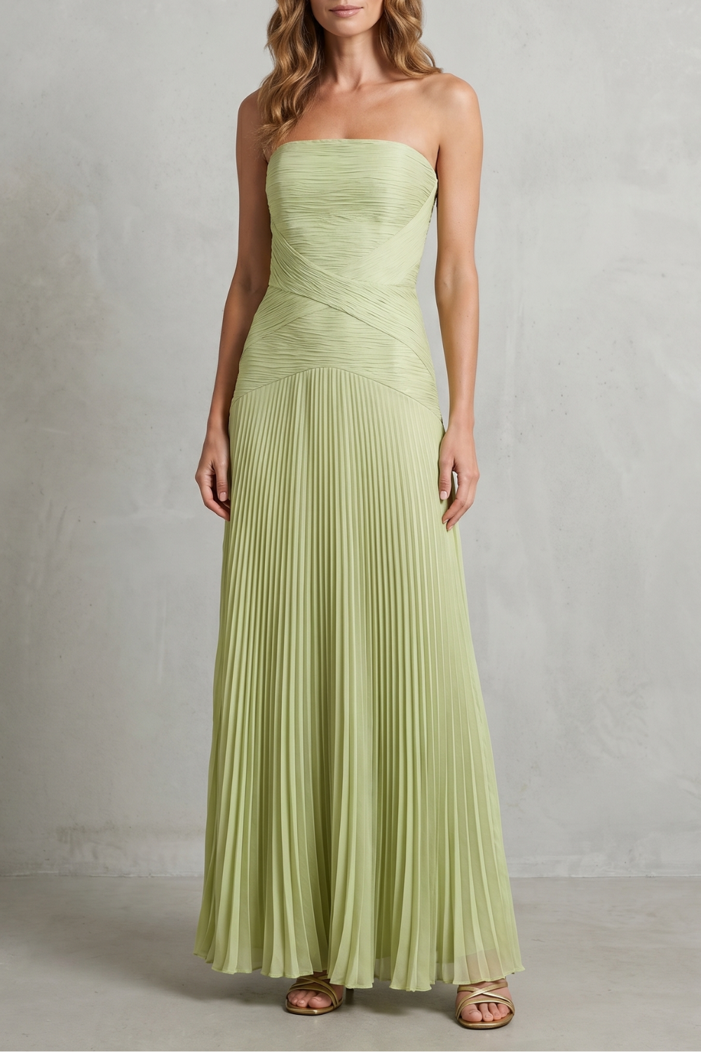 Skyelle – Plissierte trägerlose Eleganz – Maxikleid