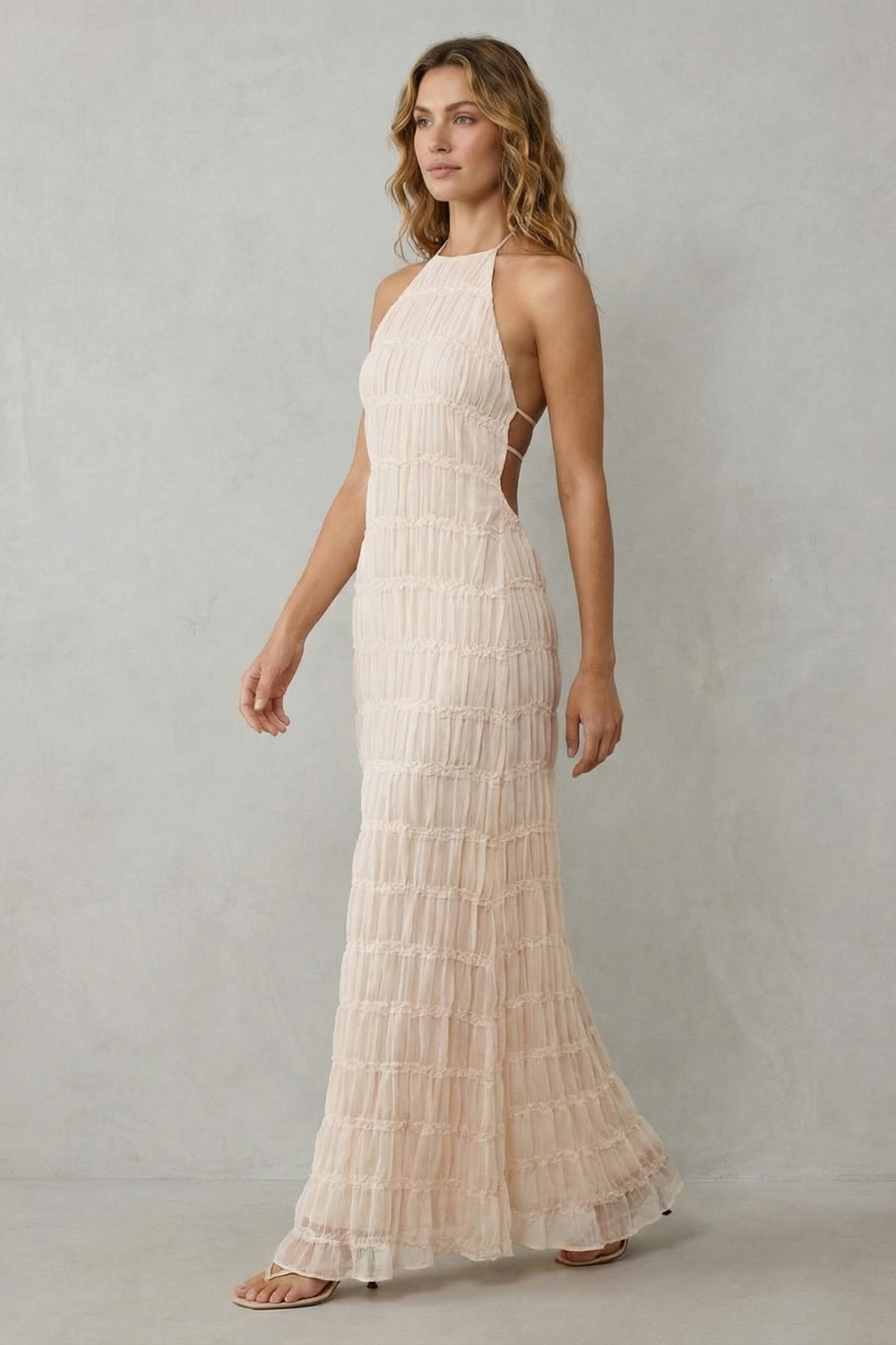 Greta – Moderne Textur – Rückenloses Maxi-Kleid aus strukturierter Webware für Damen
