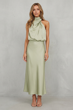 Brionelle – Eleganz mit Neckholder – Maxikleid