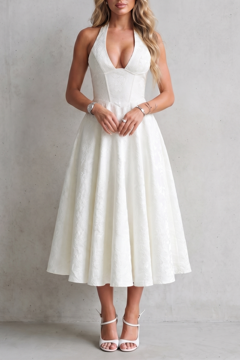 Rosalune – Trägerkleid mit floraler Eleganz – Midikleid