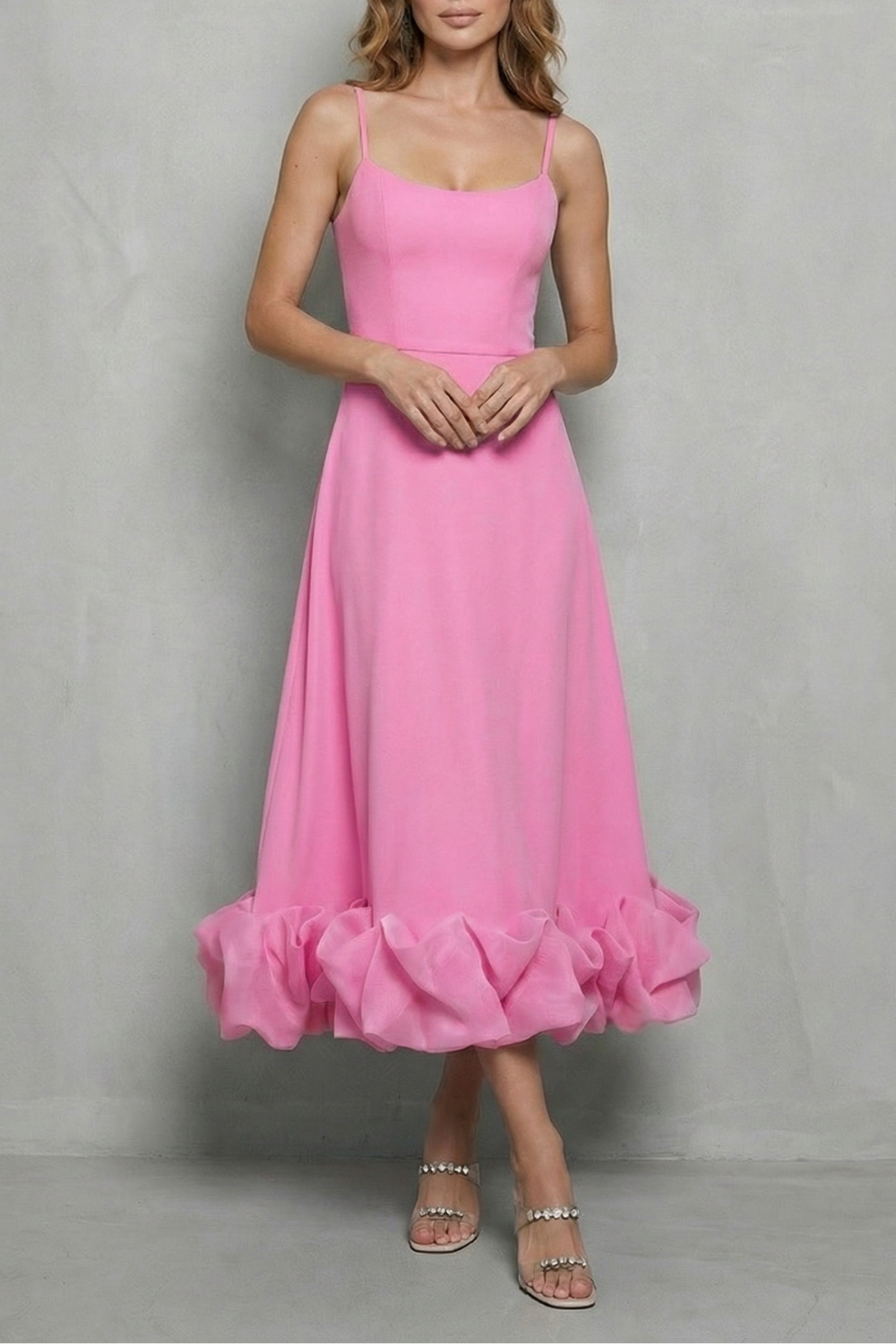 Elowenne – Romantisches Kleid mit Rüschensaum – Ärmelloses Midikleid