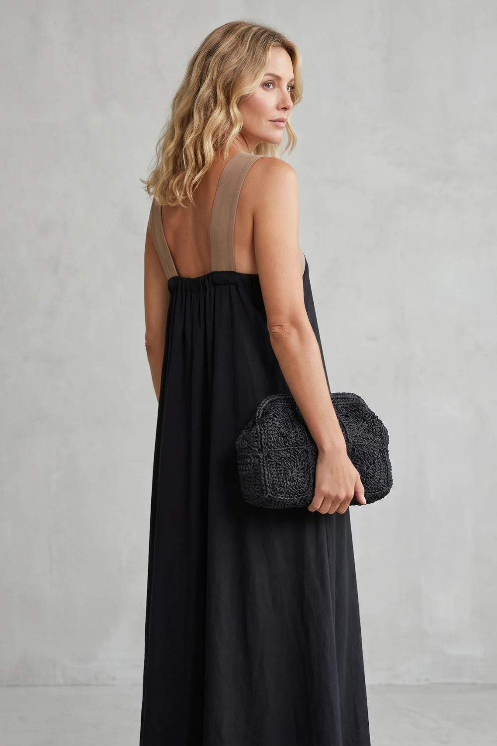 Seravelle – Kreuzträger-Eleganz – Maxikleid