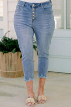 Better Than Ever Capris, Light Wash