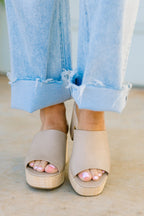 Five-Sterne-Resort-Absatzschuhe, Nude