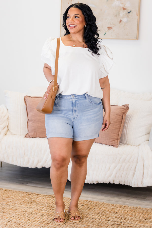 Living For Today Shorts, Light