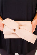 Meine schleifentastische Clutch, Peach