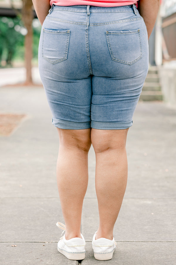 Palm Oasis Shorts, Light Wash