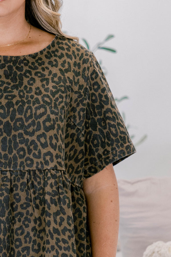 Share Your Story Top, Leopard