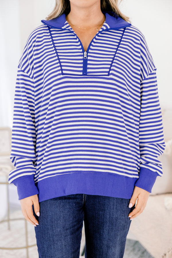 Sie ist ein Academic Pullover, Blau