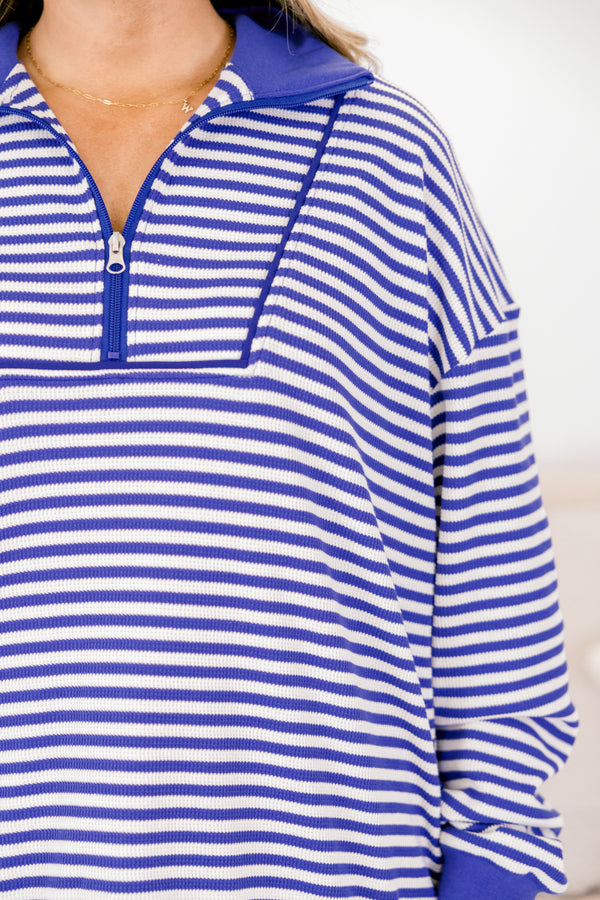 Sie ist ein Academic Pullover, Blau