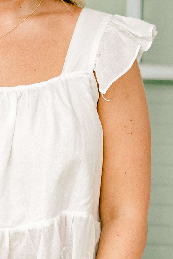Sidewalk Cafe Top, White