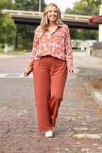 Schlanke und stilvolle Hose, Ziegelrot