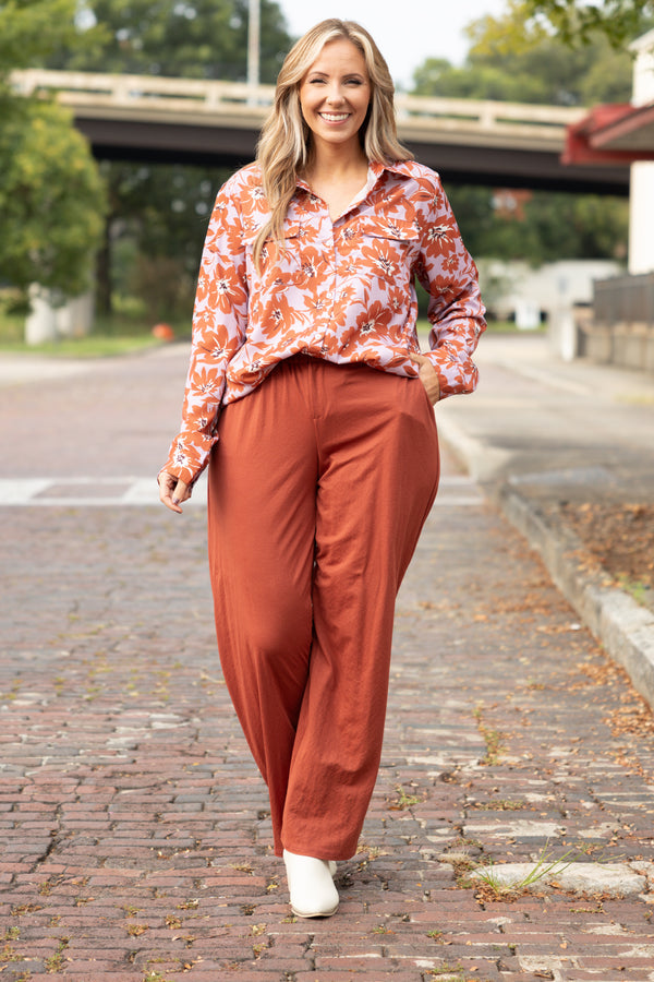 Schlanke und stilvolle Hose, Ziegelrot