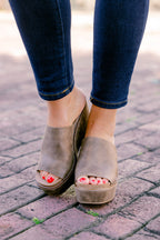 Corky's: Sugar Coat It Wedges, Tan