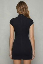 Noirelle – Sculpted zip silhouette – Bodycon mini dress