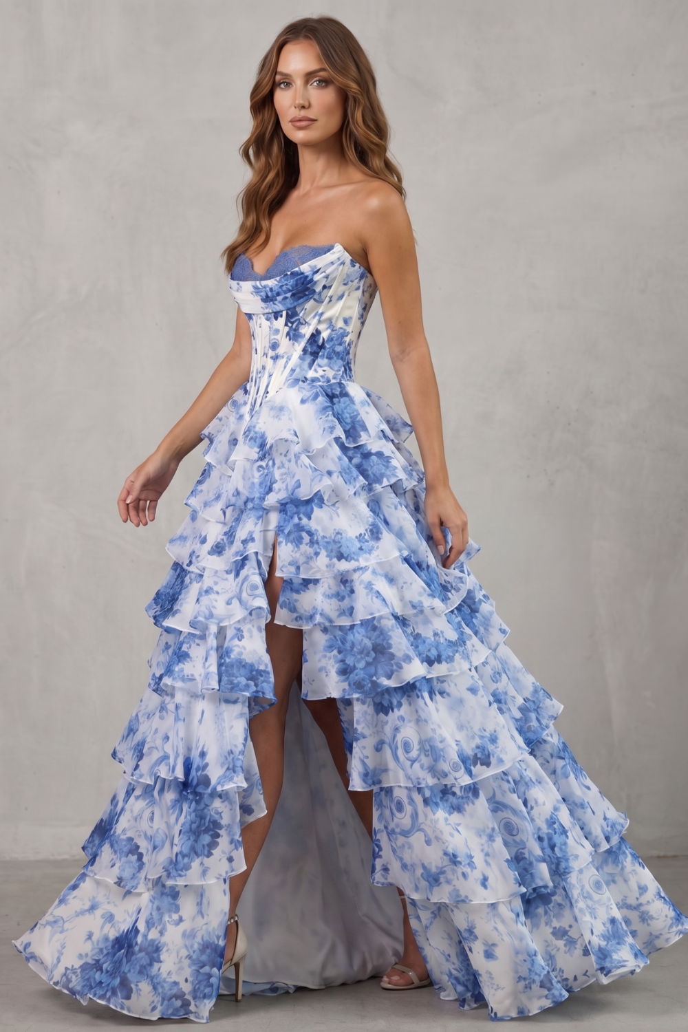 Fleurienne – Mehrlagige Blumen-Couture – Maxikleid