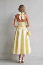 Rosalune – Trägerkleid mit floraler Eleganz – Midikleid