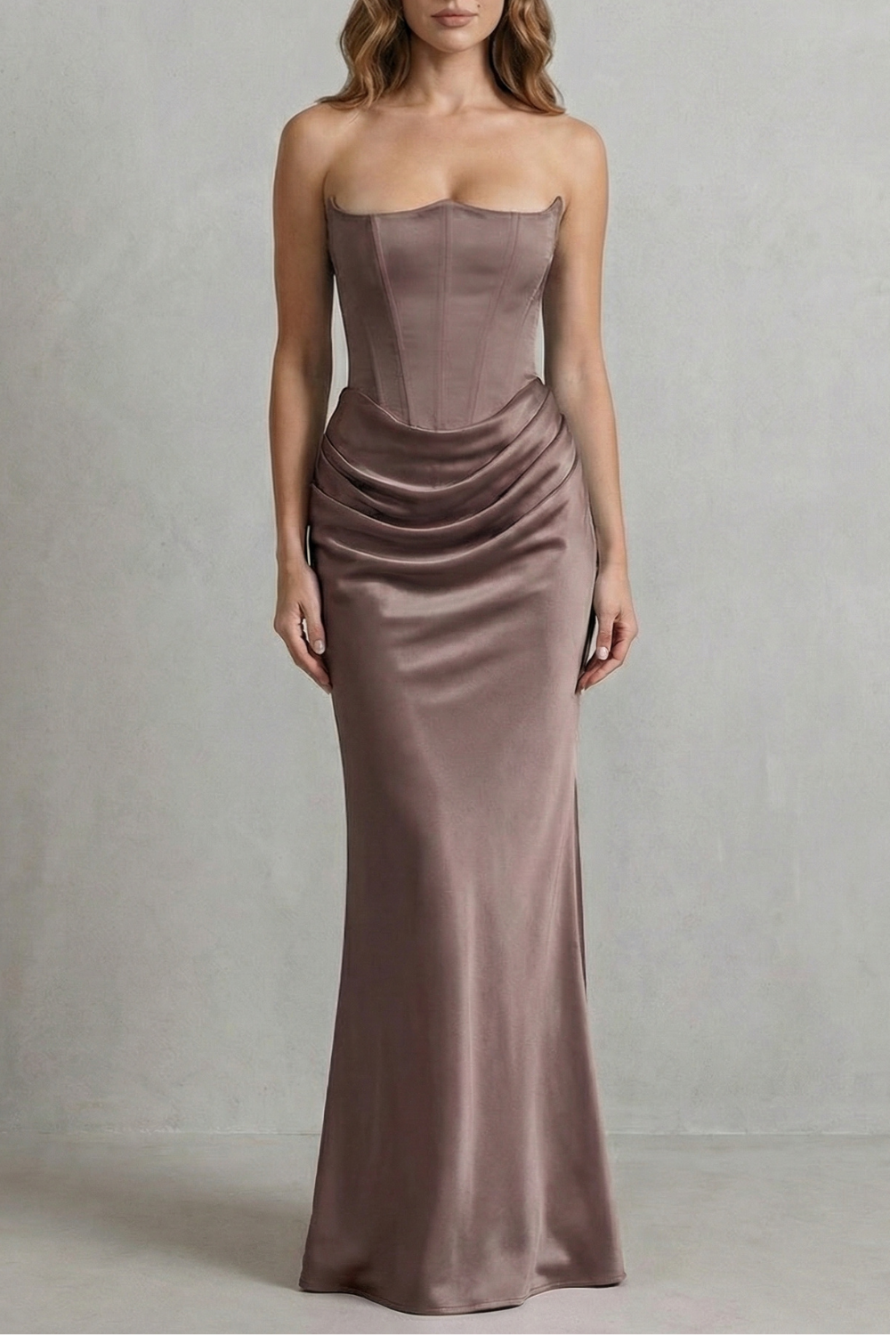 Evelisse – Skulptiertes Satin-Drapé – Trägerloses Korsett-Maxikleid