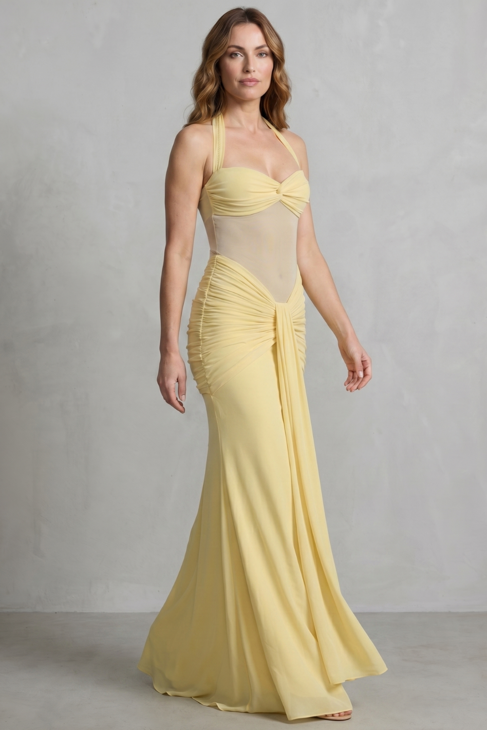 Ginalisse – Fließende, modellierte Eleganz – Maxikleid