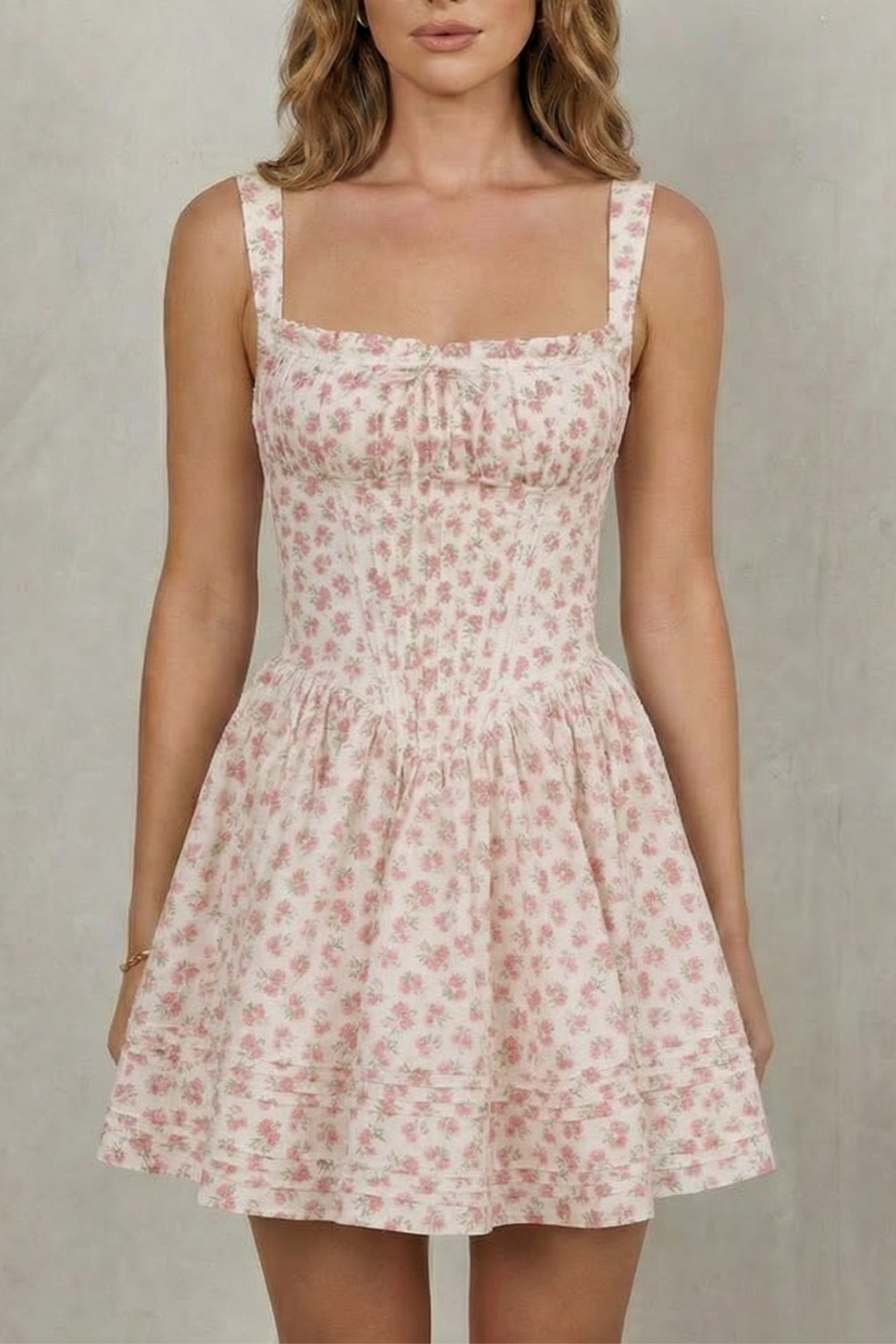 Avellina – Zarter floraler Charme – Minikleid