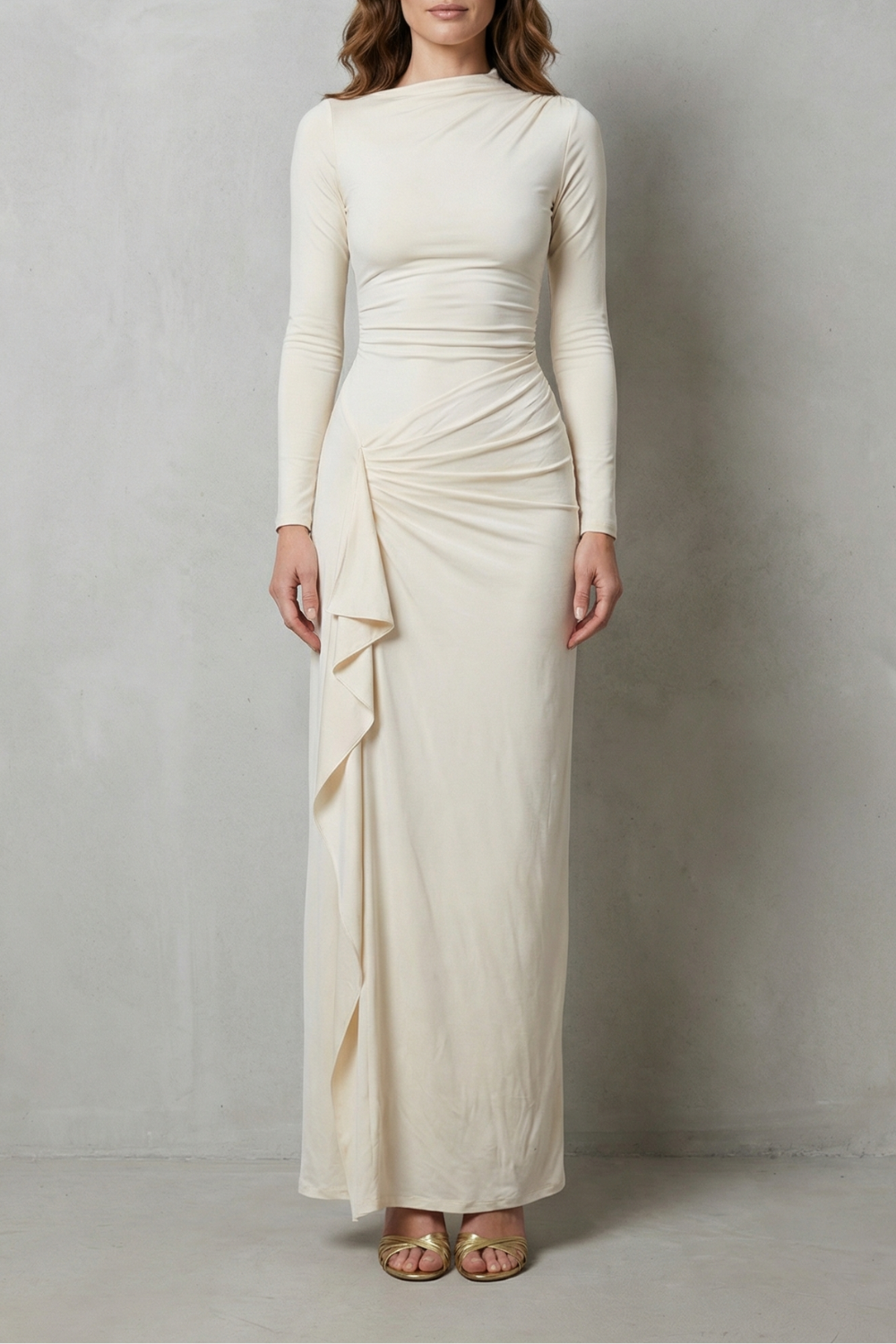 Veneta – Skulptierter Seitendrapée – Maxi-Kleid mit langen Ärmeln