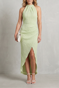 Zephyrelle – Plissierte rückenfreie Verführung – Maxikleid